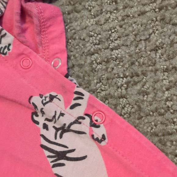 Tea Collection Romper - Picture 2 of 5